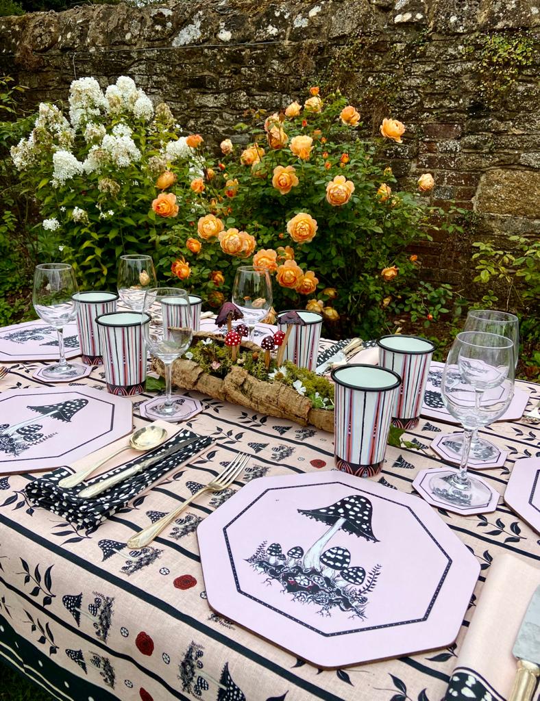 Set of 6 Shaggy Ink Cap Hexagon Placemats